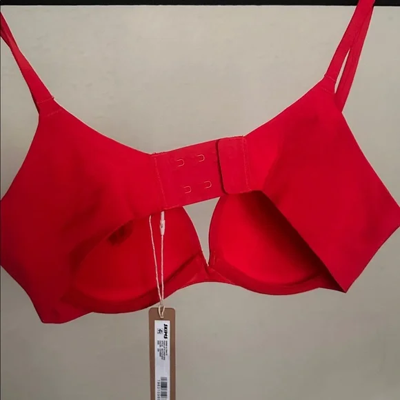 NWT SKIMS Ultimate Teardrop Push-Up‎ Bra in Cayenne 32B